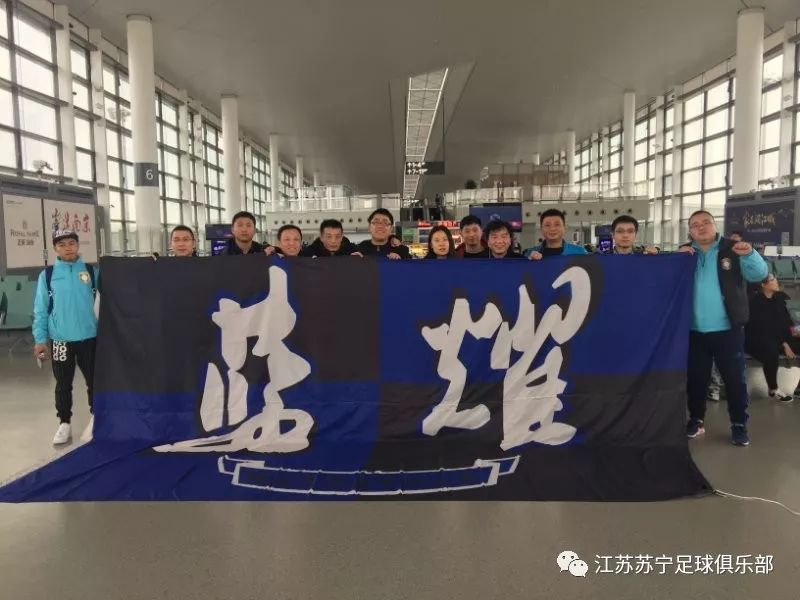 校园足球班级联赛比赛规程_句容市校园足球联赛规则_学校足球联赛
