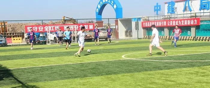 篮球足球历史对比分析报告_篮球与足球对比_篮球对比足球的优缺点