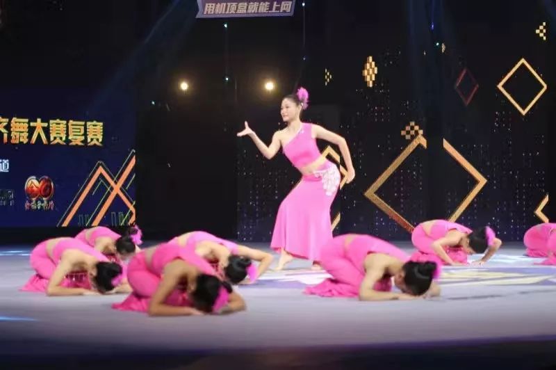 舞蹈图片基本功造型_舞蹈图片技能生活图片大全_生活技能舞蹈图片