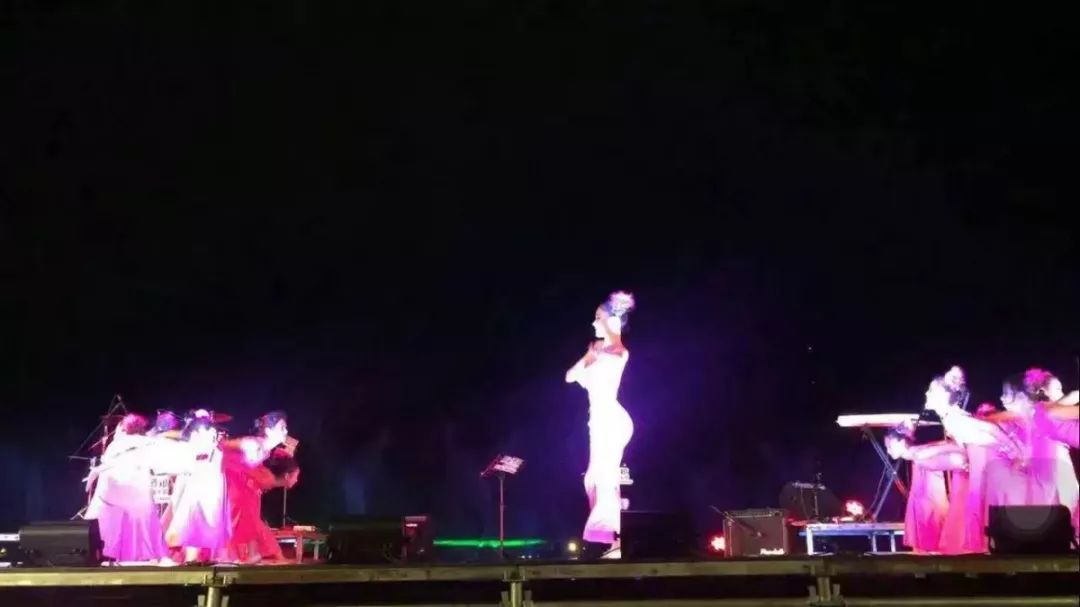 舞蹈图片技能生活图片大全_生活技能舞蹈图片_舞蹈图片基本功造型